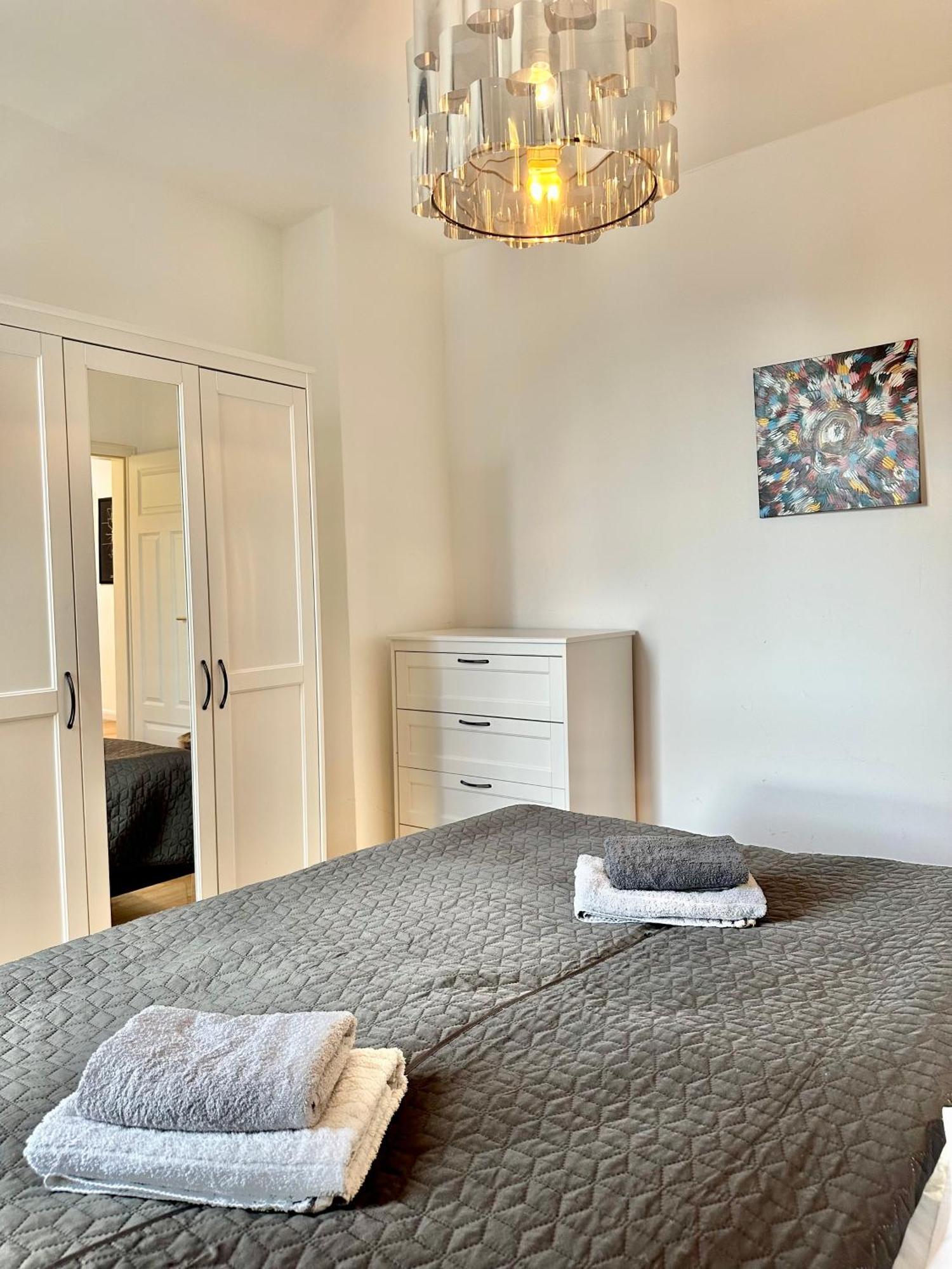 Modernes City-Apartment Mit Blick In Den Park Und 2 Baeder H9 Oldenburg Exteriér fotografie