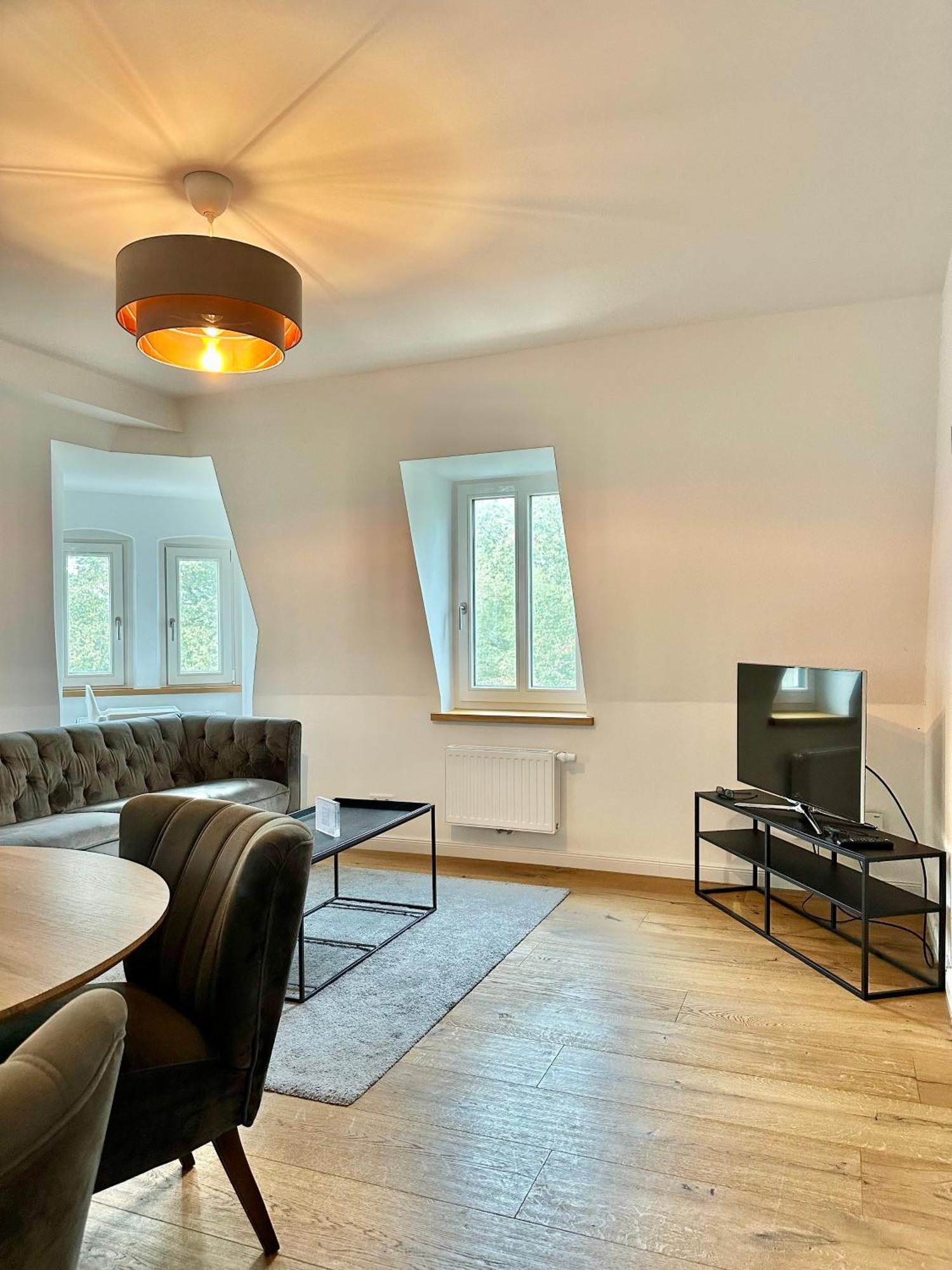 Modernes City-Apartment Mit Blick In Den Park Und 2 Baeder H9 Oldenburg Exteriér fotografie